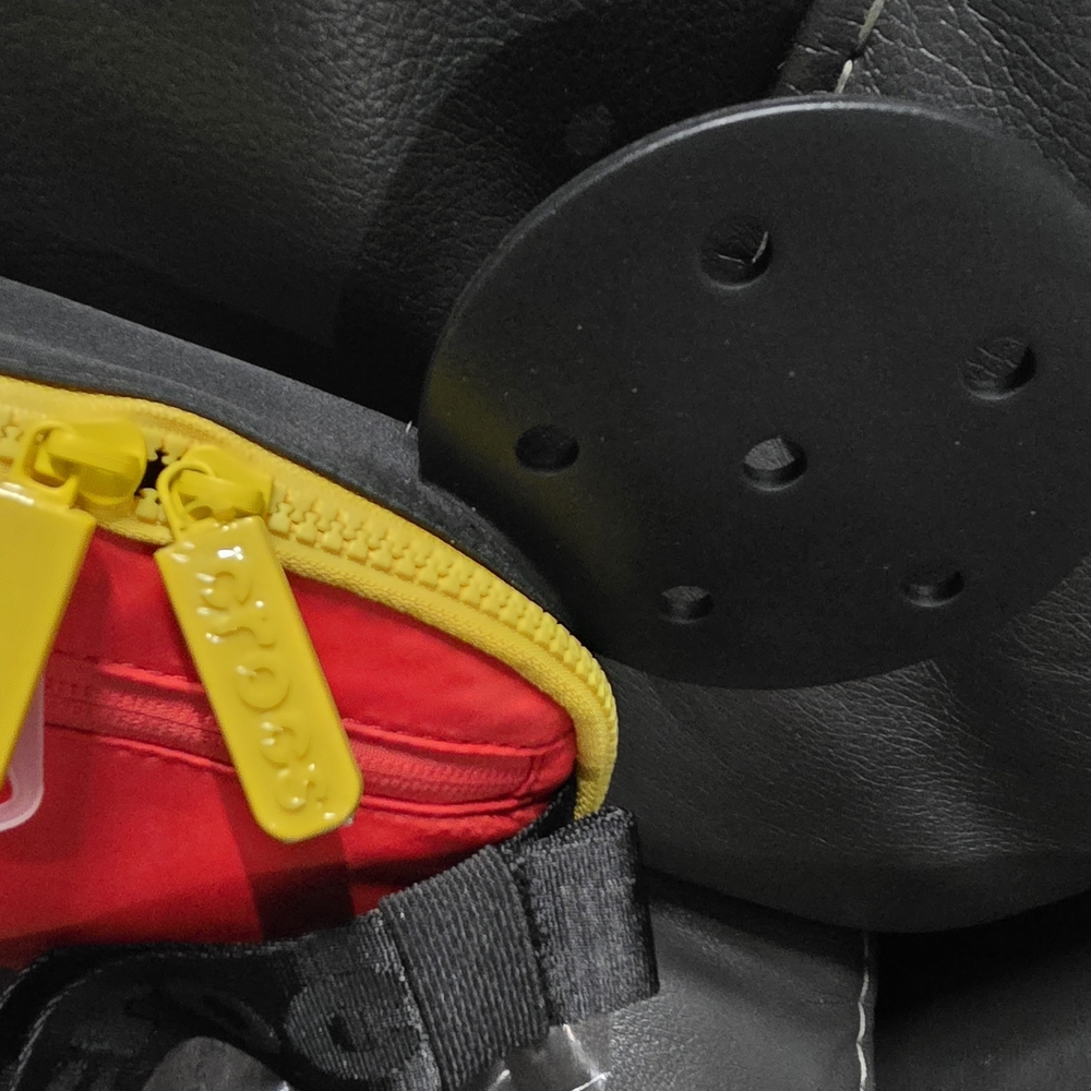 Disney X Crocs Mickey  Belt Bag in Red and Black NWT - Picture 5 of 16